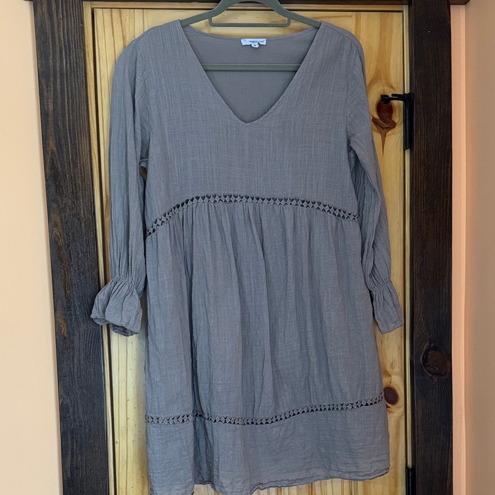 Vanessa zani mocha v neck dress medium